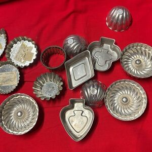 Retro Aluminum Baking Molds